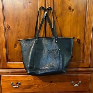 Portland leather black tote with zipper
